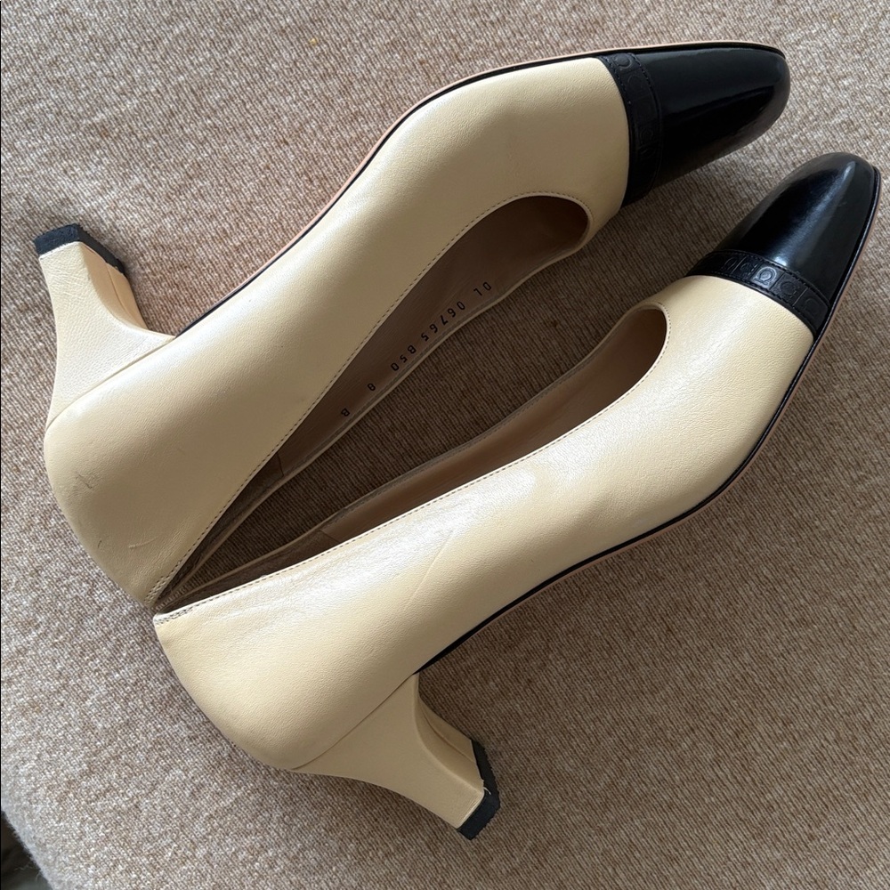Salvatore Ferragamo Cream and Black Leather Block Heel Pumps Size 8B - Picture 10 of 10